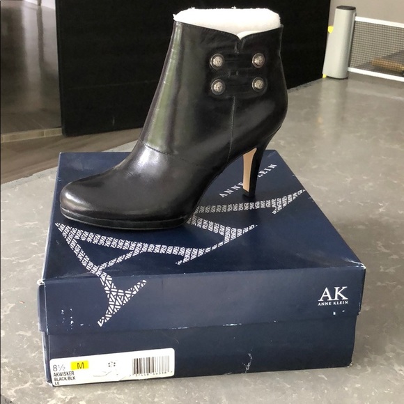 Anne Klein Boots - Picture 1 of 5